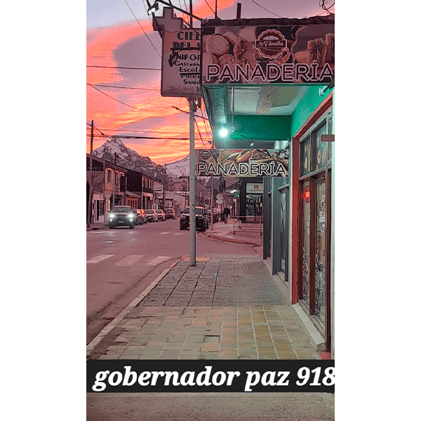 LA FAMILIA - Panadería - Foto 13 - Ushuaia City