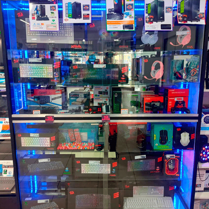 PLAY GEEK - Stores - IT - Telephony - Video games - Picture 13 - Ushuaia City